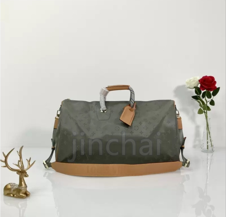 100% genuine leather Good quality Unisex handbags Sports Luggage Bag Leather Backpack Classic Sports gym Travel Messenger Satchel Shoulder Designer bags, Accelerated freight
100% genuine leather Good quality Unisex handbags Sports Luggage Bag Leather Backpack Classic Sports gym Travel Messenger Satchel Shoulder Designer bags, Accelerated freight