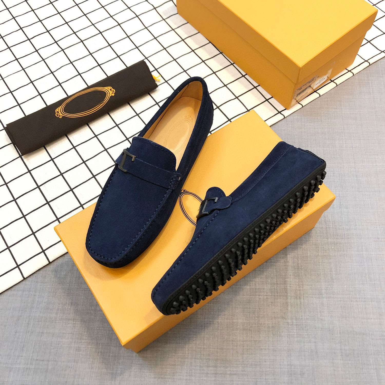 Luxury Brand Dress Business High End Quality Formal Men's Shoes Gommino Loafers Wedding Casual Suede Leather Office Walk Size 38-45, With brand logo
Luxury Brand Dress Business High End Quality Formal Men's Shoes Gommino Loafers Wedding Casual Suede Leather Office Walk Size 38-45, With brand logo