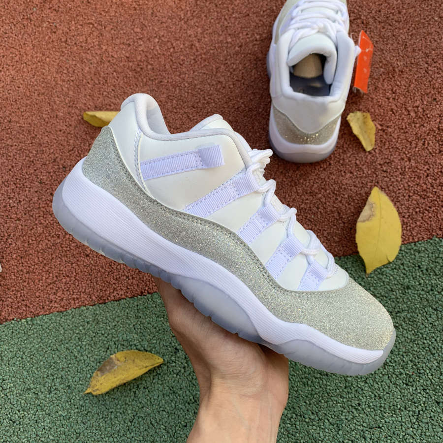 Luxury Designer Basketball Shoes for Men off Women white Running Sneakers SB Fashion Dunks Air Concord Outdoor Foam Runner low heels cool gr
Luxury Designer Basketball Shoes for Men off Women white Running Sneakers SB Fashion Dunks Air Concord Outdoor Foam Runner low heels cool gr