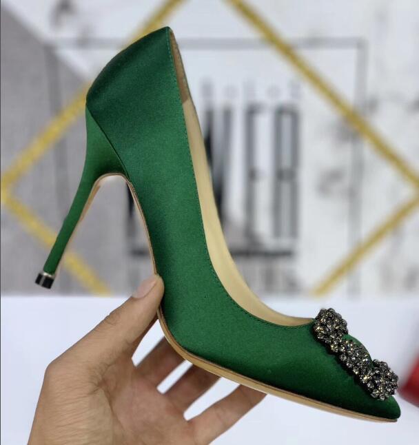 dress shoes 2021 classics brand mb women high heel silk pumps 6cm 8cm 10cm wedding 35-42 with dust bag heqd, Black
dress shoes 2021 classics brand mb women high heel silk pumps 6cm 8cm 10cm wedding 35-42 with dust bag heqd, Black