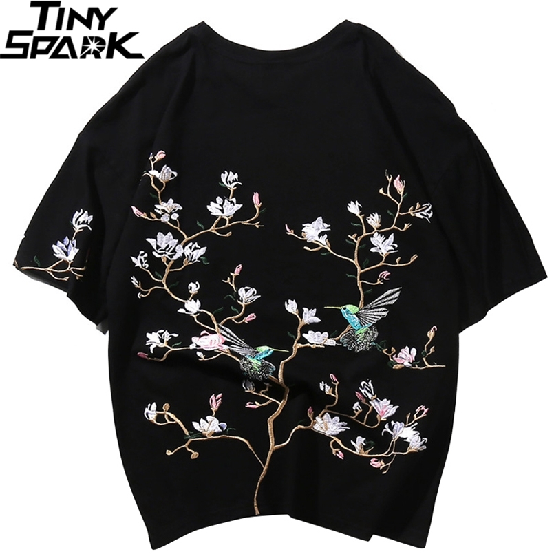 Hip Hop T Shirt Men Streetwear Harajuku Tshirt Embroidery Floral Magpie Summer Short Sleeve T-Shirt Cotton Japanese Style 210707, A04zft709 white
Hip Hop T Shirt Men Streetwear Harajuku Tshirt Embroidery Floral Magpie Summer Short Sleeve T-Shirt Cotton Japanese Style 210707, A04zft709 white