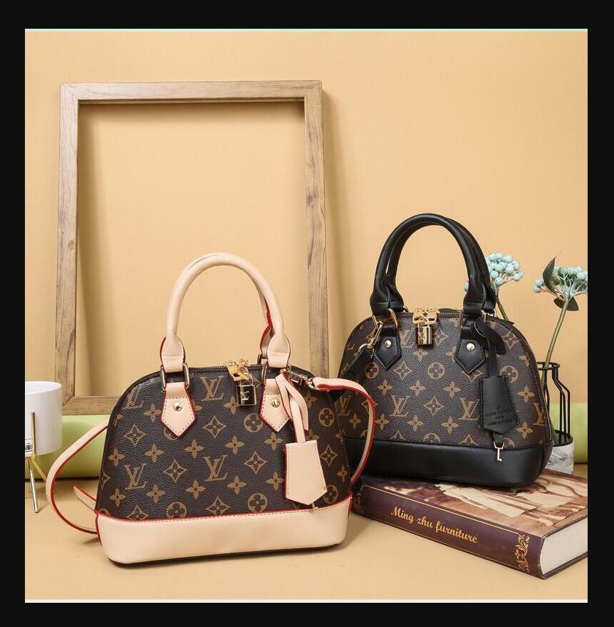 Designers Chain Bag Women Shoulder Crossbody Bag WOMEN jm018 new LV LOUIS bag VITTON Ysl women, Red;black
Designers Chain Bag Women Shoulder Crossbody Bag WOMEN jm018 new LV LOUIS bag VITTON Ysl women, Red;black
