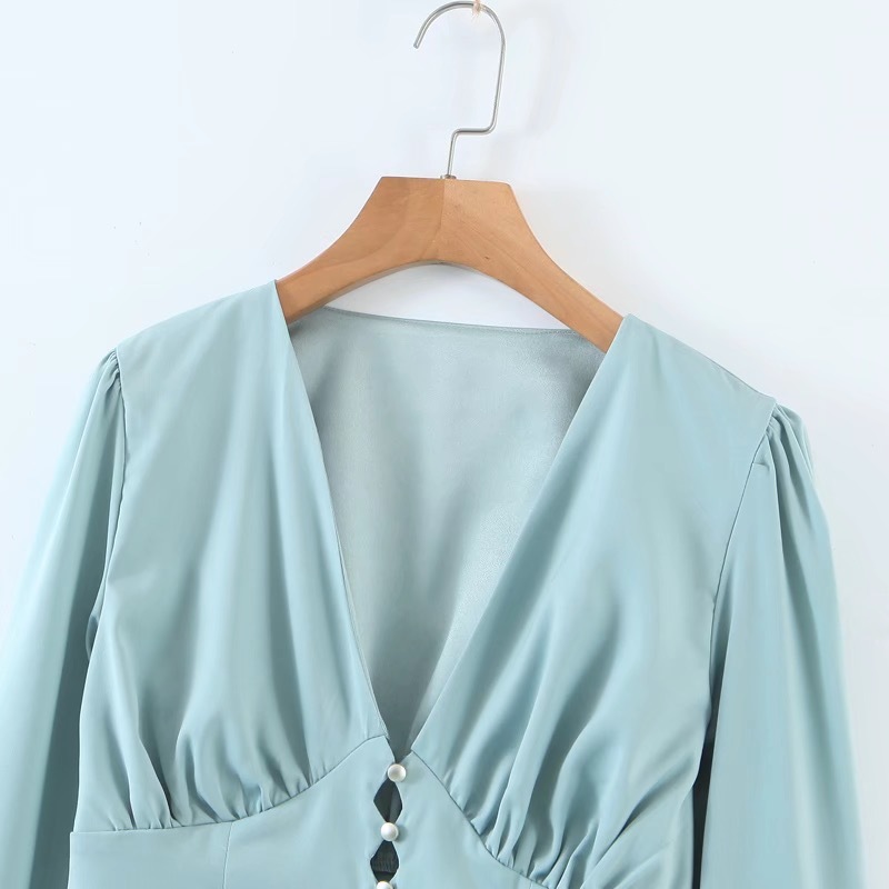 Retro French Style Pleated Ruched Shirt Single-breasted Hollow Out Buttons Slim Waist Short Women Blouse Puff Sleeve Tops 210429