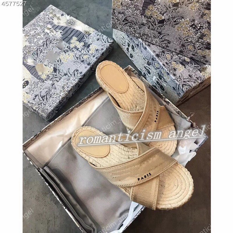Children' shoes Fashion women sandals Bohemian Slippers Woman Flats Flip Flops Summer Beach slides, Black;grey
Children' shoes Fashion women sandals Bohemian Slippers Woman Flats Flip Flops Summer Beach slides, Black;grey