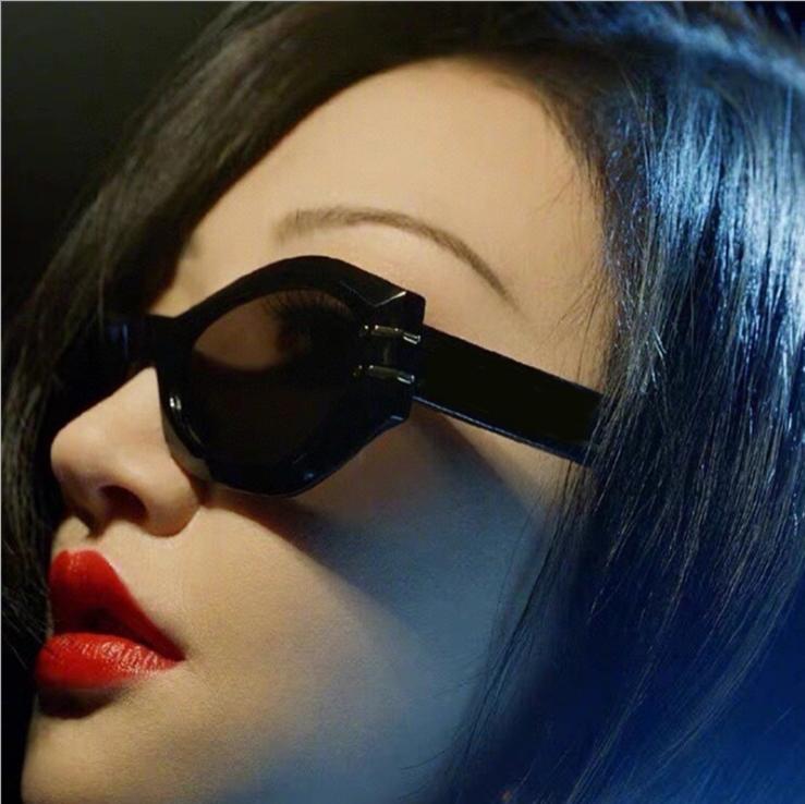Outdoor Eyewear Samjune Fashion Small Irregular Sunglasses Women Design Trendy Personality Sun Glasses For Female 
Outdoor Eyewear Samjune Fashion Small Irregular Sunglasses Women Design Trendy Personality Sun Glasses For Female
