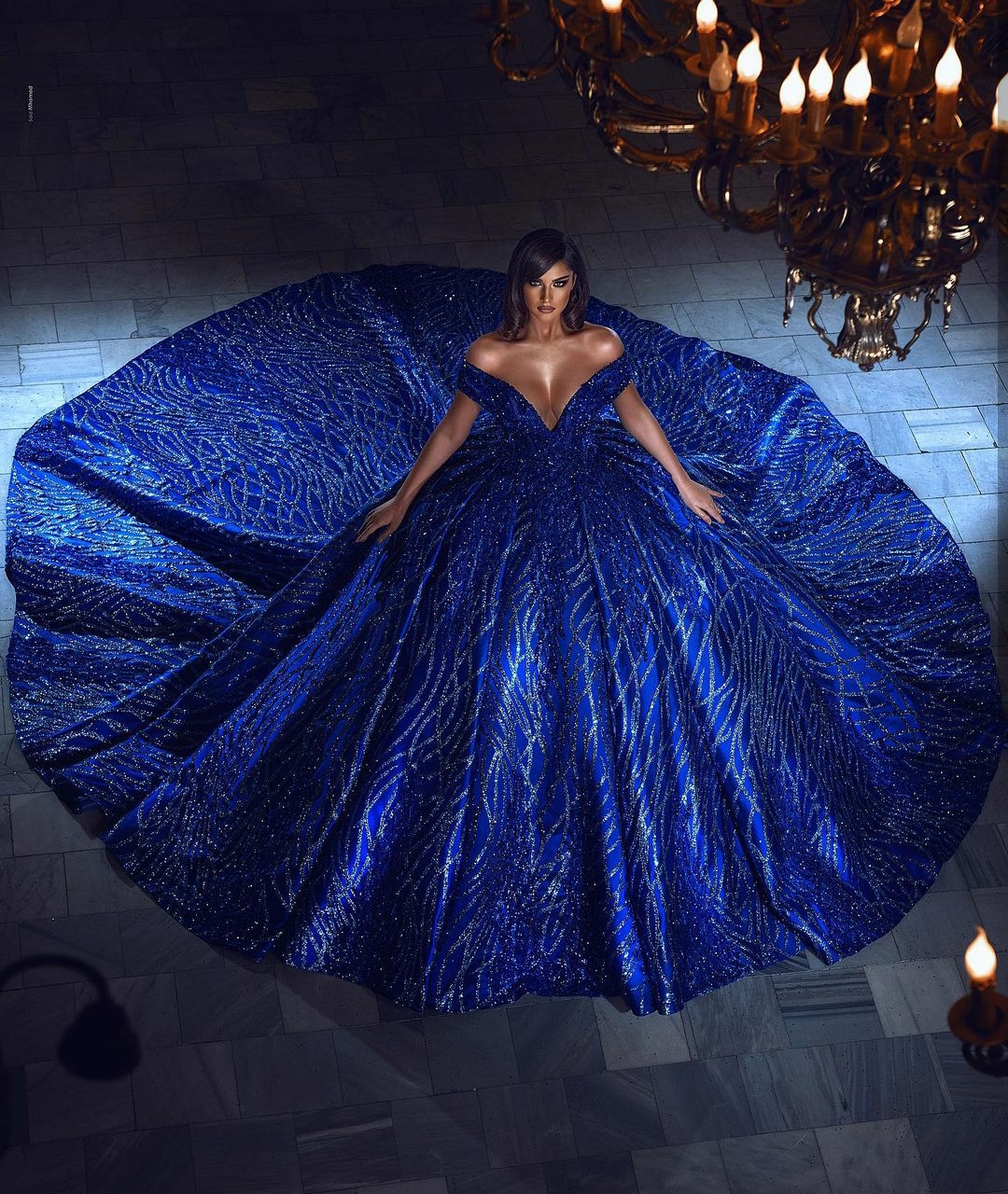 Royal Blue Ball Gown Sequined Evening Dresses Off the Shoulder Deep V Neckline Vintage Prom Gowns High Quality Satin Party Dress