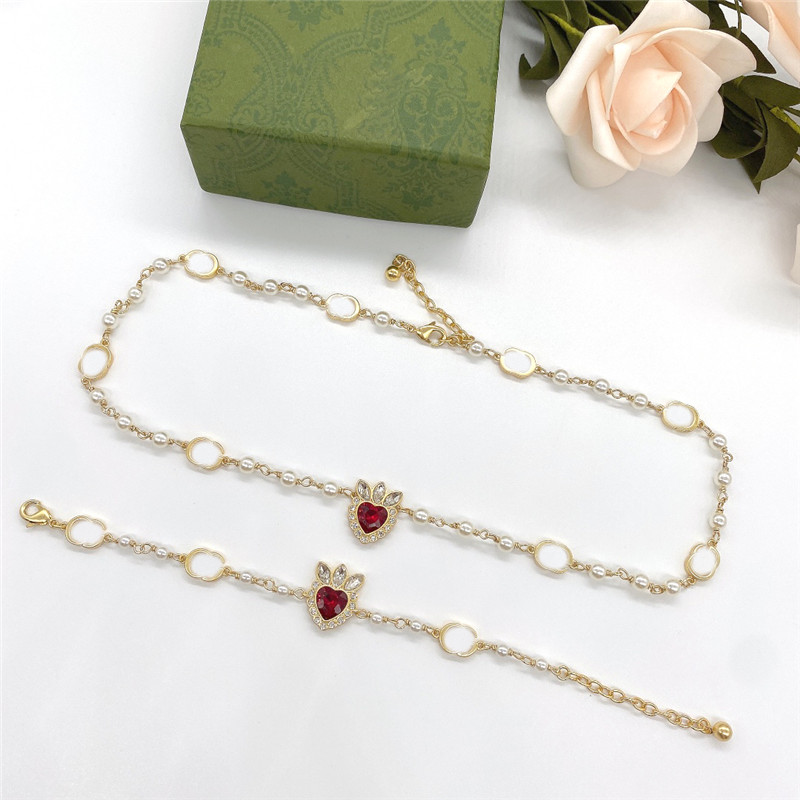 Chic Ruby Diamond Pearl Necklace Bracelet Designer Double Letter Pendant Necklaces Love Heart Rhinestone Bracelet Jewelry Sets, As pic
Chic Ruby Diamond Pearl Necklace Bracelet Designer Double Letter Pendant Necklaces Love Heart Rhinestone Bracelet Jewelry Sets, As pic