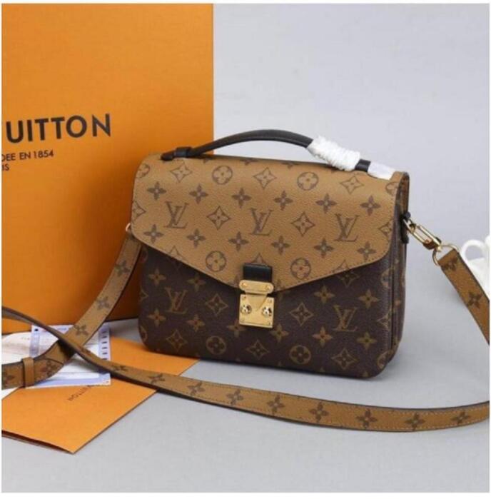 M41465 GGLVLouis
Vitton YSL
VUTTON POCHETTE METIS Old flower vintage messenger package fashion shoulder bag clutch han, Red;black
M41465 GGLVLouis
Vitton YSL
VUTTON POCHETTE METIS Old flower vintage messenger package fashion shoulder bag clutch han, Red;black