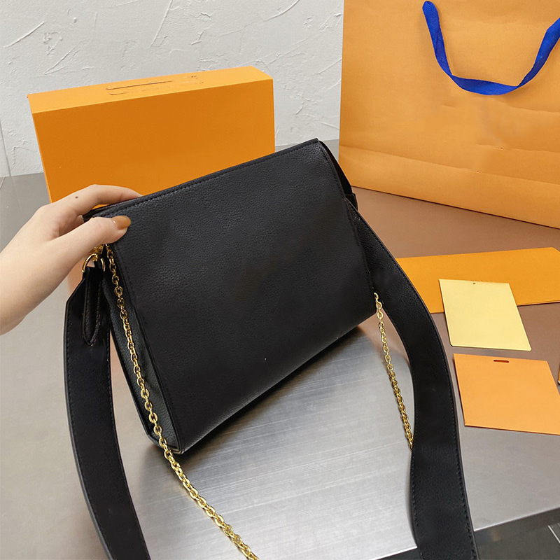 Wholesale Designer Bag Handbags For Womens Lady Crossbody Tote Chain Purses Shoulder Bags Heart-shaped Backpak Decoration Tarpaulin Mini Wallet Handbag With Box
Wholesale Designer Bag Handbags For Womens Lady Crossbody Tote Chain Purses Shoulder Bags Heart-shaped Backpak Decoration Tarpaulin Mini Wallet Handbag With Box