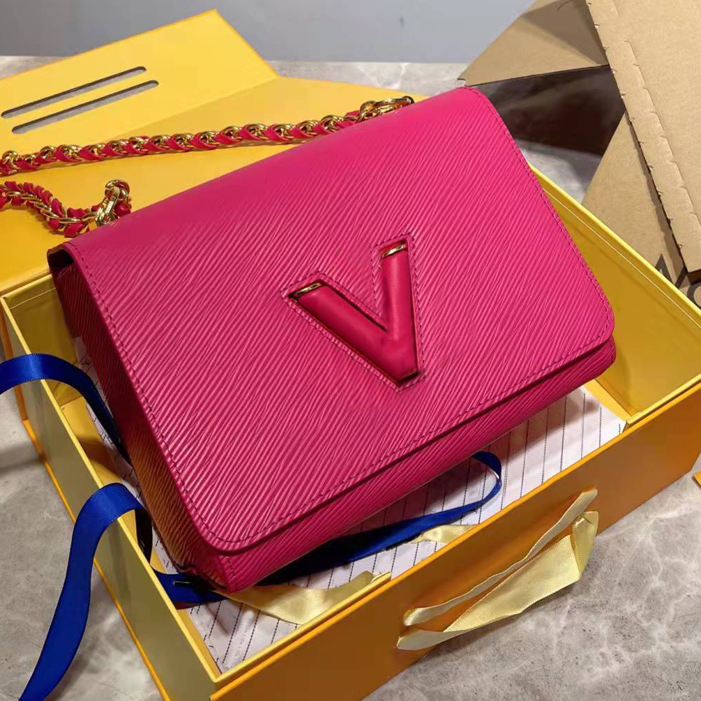 Fashion women luxury postman shoulder bag flip type bright happy splash messenger is suitable for any field water ripple design, large capacity, wholesale 5 colors, Pink
Fashion women luxury postman shoulder bag flip type bright happy splash messenger is suitable for any field water ripple design, large capacity, wholesale 5 colors, Pink