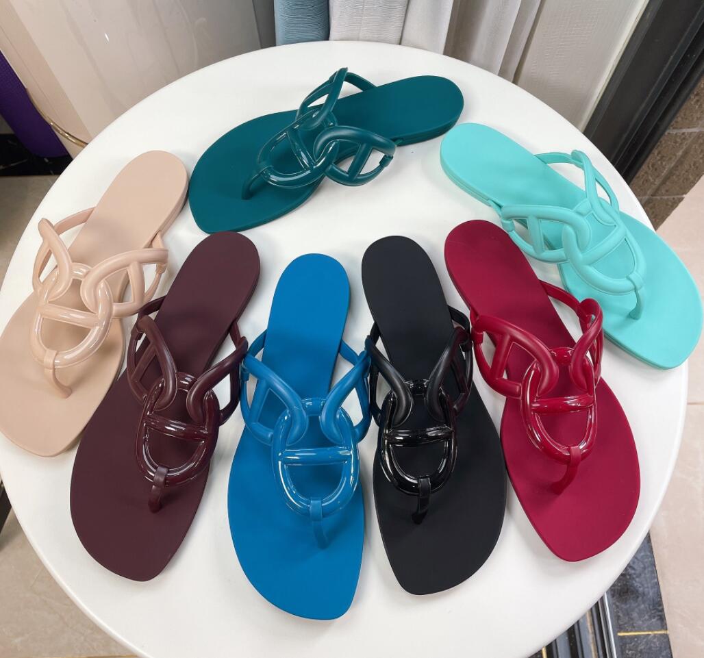 Luxury Designer Slides 2022 Flip-flops Slippers Short Heel French Temperament Net Celebrity Flat Two Cm Pinch Niche Sandals Female Trend Size 35-41, Black
Luxury Designer Slides 2022 Flip-flops Slippers Short Heel French Temperament Net Celebrity Flat Two Cm Pinch Niche Sandals Female Trend Size 35-41, Black