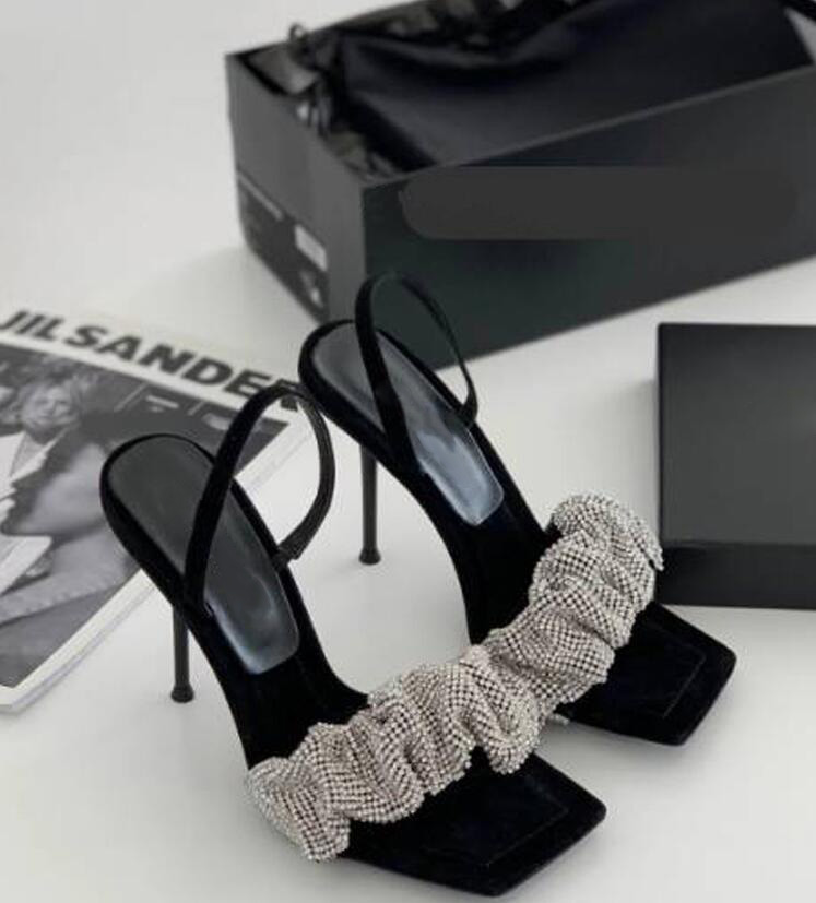 Top quality 2021 luxury designer style patent leather high-heeled shoe women unique letter sandals dress sexy shoes Adercvbdf, Black
Top quality 2021 luxury designer style patent leather high-heeled shoe women unique letter sandals dress sexy shoes Adercvbdf, Black