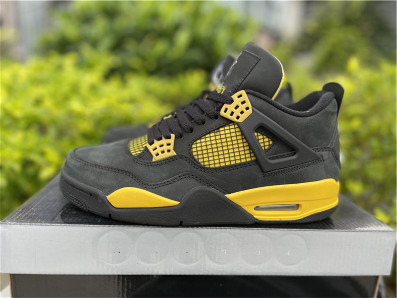 4 IV Thunder Mens Basketball Shoes Top Quality Jumpman 4s Black Yellow Designer Sports Sneakers Size EU40-47.5, Customize
4 IV Thunder Mens Basketball Shoes Top Quality Jumpman 4s Black Yellow Designer Sports Sneakers Size EU40-47.5, Customize
