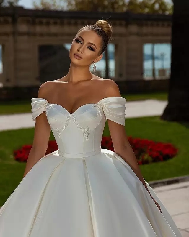 White Satin A-E Wedding Dress Off Shoulder Plus Size Sweep Train Bridal Gown 2024