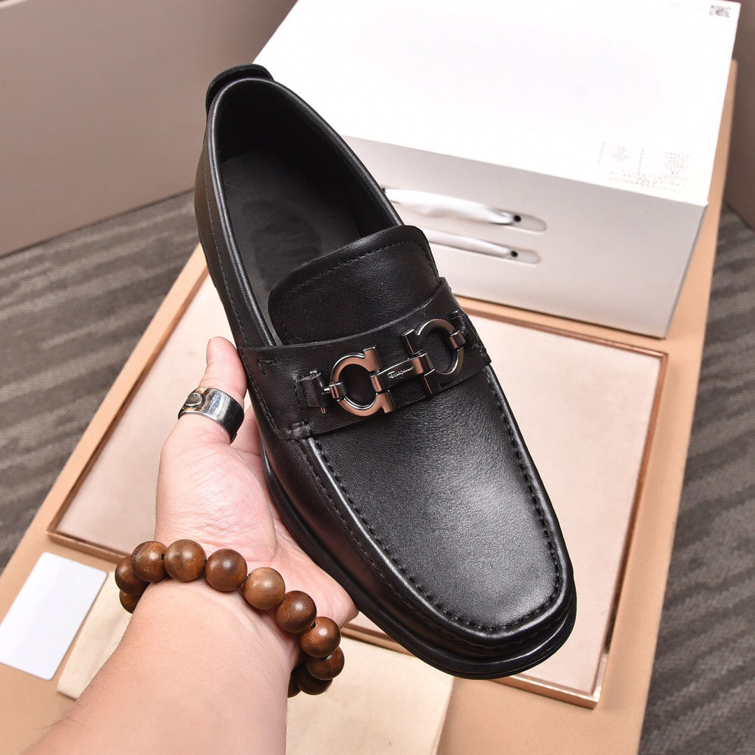 Top Quality Men's Formal Dress Shoes Gentle Men Genuine Leather Classic Flats Men Brand Designer Business Oxfords Size 38-44, Black 1
Top Quality Men's Formal Dress Shoes Gentle Men Genuine Leather Classic Flats Men Brand Designer Business Oxfords Size 38-44, Black 1