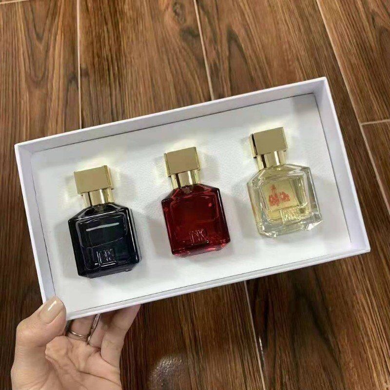Perfume 3-piece set 25ml*3 Vaporisateyr Natural Spray Red baccarat 540/ ebony satin heart lasting fresh fragrance
Perfume 3-piece set 25ml*3 Vaporisateyr Natural Spray Red baccarat 540/ ebony satin heart lasting fresh fragrance