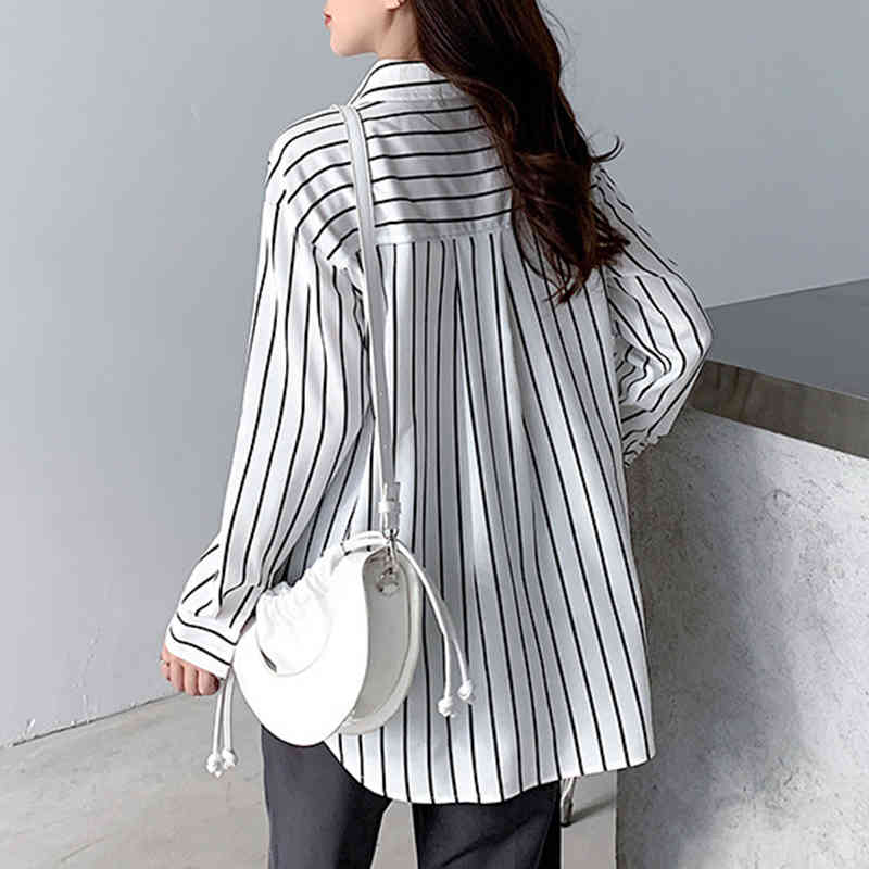 Spring Autumn Striped Women Shirt Tops Turn-down Collar Pocket Long Sleeve White Blouse Casual Loose Ladies 12574 210508