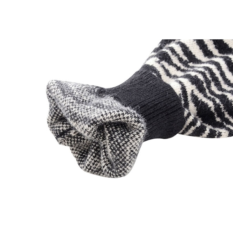 Zebra Casual Short Knitted Tops For Women O Neck Long Sleeve High Street Chic Sweater Female Autumn Fashion 210524