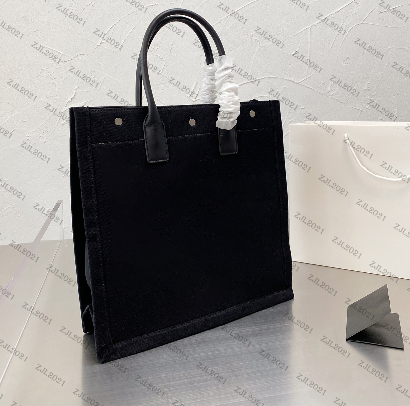 female luxurys designers tote bags beige leather stitching classic printed womens hand bill shoulder soft canvas, Box 
female luxurys designers tote bags beige leather stitching classic printed womens hand bill shoulder soft canvas, Box