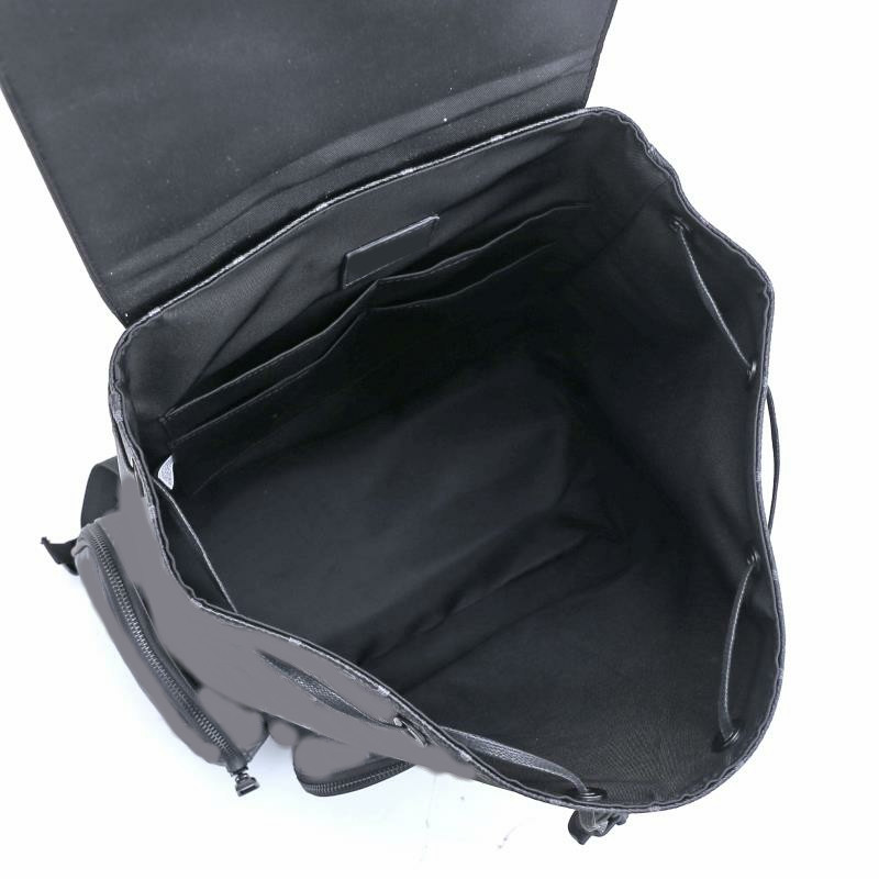 On Sell !Designer trio Travel backpacks Men Canvas Stitching Calf Leather flip Double Shoulder Bags Large Capacity With laptop Backpack Modern Gold chain front Bag, Brown
On Sell !Designer trio Travel backpacks Men Canvas Stitching Calf Leather flip Double Shoulder Bags Large Capacity With laptop Backpack Modern Gold chain front Bag, Brown