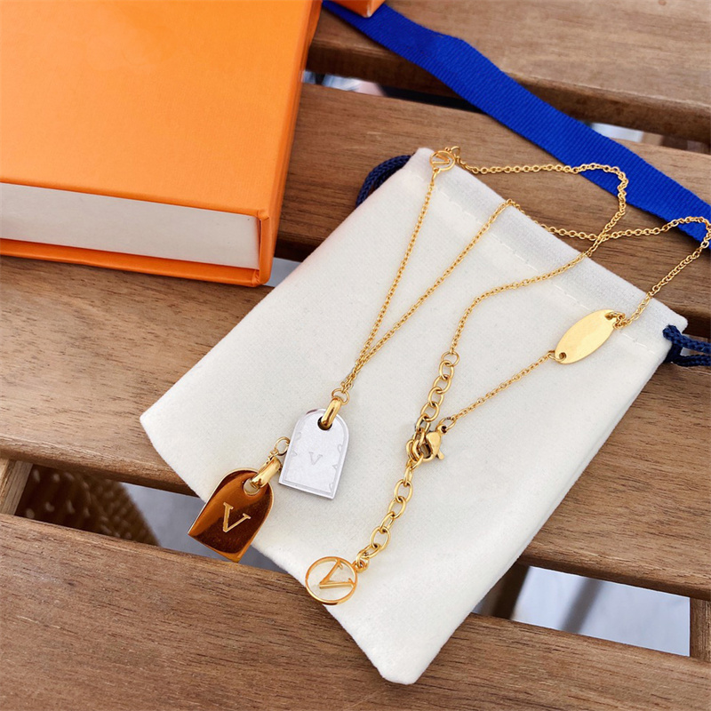 Classic Letter Women Men Pendant Necklaces Unisex Trendy Exquisite Chain Festival Party Gift Necklace Charm Personality Jewelry, Silver
Classic Letter Women Men Pendant Necklaces Unisex Trendy Exquisite Chain Festival Party Gift Necklace Charm Personality Jewelry, Silver