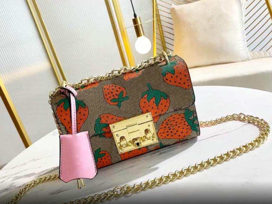 Women Strawberry printing shoulder bags gold chain crossbody bag 2022 fashion leather handbags female famous designer purse Bag 20CM, Khaki
Women Strawberry printing shoulder bags gold chain crossbody bag 2022 fashion leather handbags female famous designer purse Bag 20CM, Khaki