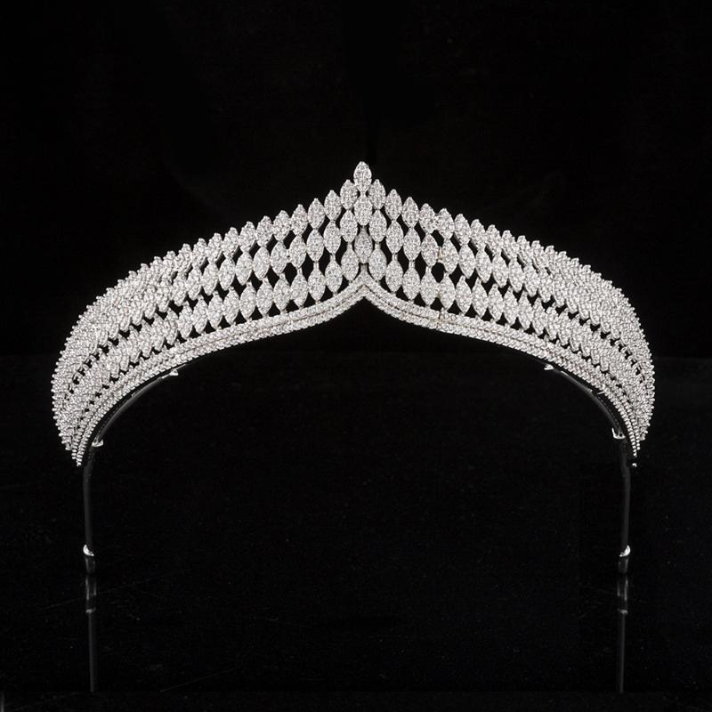 Hair Clips & Barrettes Elegant Cubic Zirconia European Wedding Bridal Tiaras And Crowns CZ Royal Princess Pageant Headpieces Zircon Party Je, Golden;silver
Hair Clips & Barrettes Elegant Cubic Zirconia European Wedding Bridal Tiaras And Crowns CZ Royal Princess Pageant Headpieces Zircon Party Je, Golden;silver