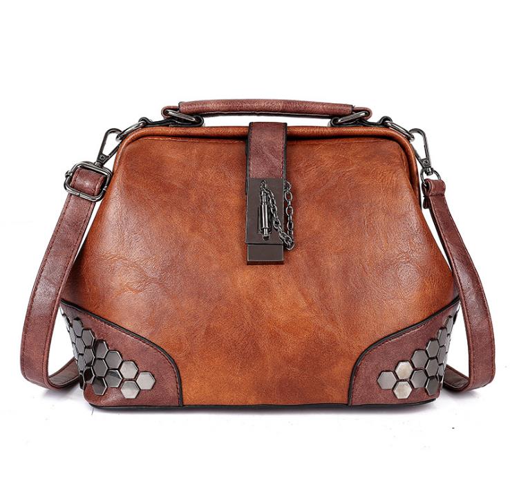 Autumn/Winter Women's Bag Lock Buckle Shoulder Rivet Bag Portable Messenger Bags, Red
Autumn/Winter Women's Bag Lock Buckle Shoulder Rivet Bag Portable Messenger Bags, Red