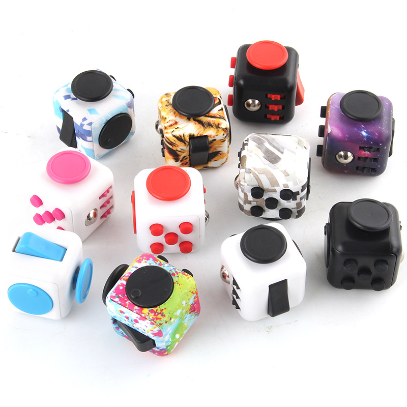 Adult Children Digital Office Desktop Stress Relief Toy Infinite Rubik's Cube Dice Novel Fidget Toys
Adult Children Digital Office Desktop Stress Relief Toy Infinite Rubik's Cube Dice Novel Fidget Toys