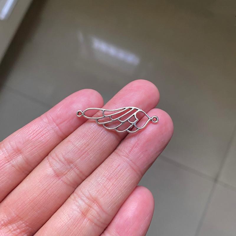 Charms 30pcs 32x10mm Feather Connector Pendants Jewelry Making DIY Men's WomenNecklace Bracelet Handmade Crafts Accessories, Bronze;silver
Charms 30pcs 32x10mm Feather Connector Pendants Jewelry Making DIY Men's WomenNecklace Bracelet Handmade Crafts Accessories, Bronze;silver