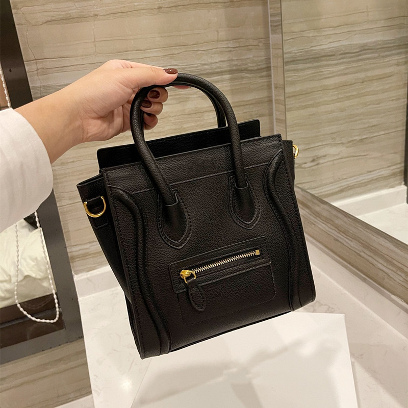 LUGGAGE NANO Cowhide Handbag Shoulder Belt Bag Fashion Handles Tote Luxury Classic Leather Bags Women Big Brand Designer Shopping Pack for Lady Celebrity 20*20*10 cm, Extra fee for adding(not sale)
LUGGAGE NANO Cowhide Handbag Shoulder Belt Bag Fashion Handles Tote Luxury Classic Leather Bags Women Big Brand Designer Shopping Pack for Lady Celebrity 20*20*10 cm, Extra fee for adding(not sale)