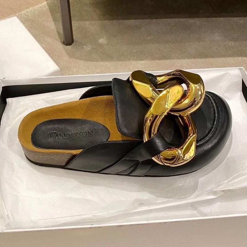 2021 Women Shoes New JA London Women Suede Loafer Mules Casual Booties Wood Flat Heel Slides Big Chain Slippers Genuine Leather Shoes, Blue
2021 Women Shoes New JA London Women Suede Loafer Mules Casual Booties Wood Flat Heel Slides Big Chain Slippers Genuine Leather Shoes, Blue