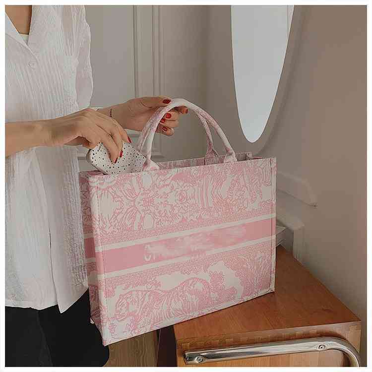 bag 60% OFF designer Luxury classic embroidery tote capacity portable net red same street shooting artifact, White
bag 60% OFF designer Luxury classic embroidery tote capacity portable net red same street shooting artifact, White