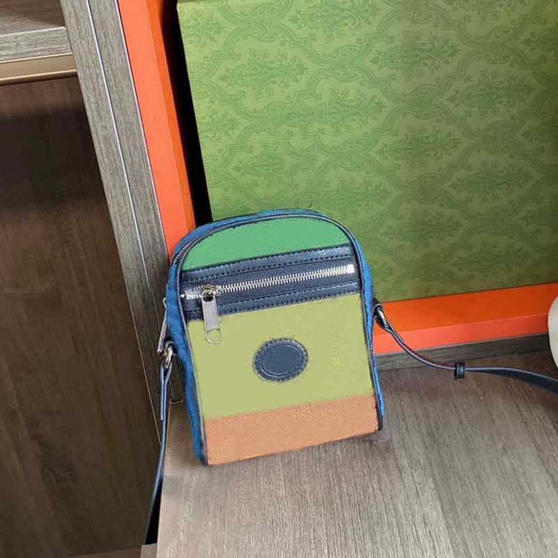 Fashion color blocking messenger bag designer brand 2021 classic canvas printing camera handbag high quality neutral urban evening style
Fashion color blocking messenger bag designer brand 2021 classic canvas printing camera handbag high quality neutral urban evening style