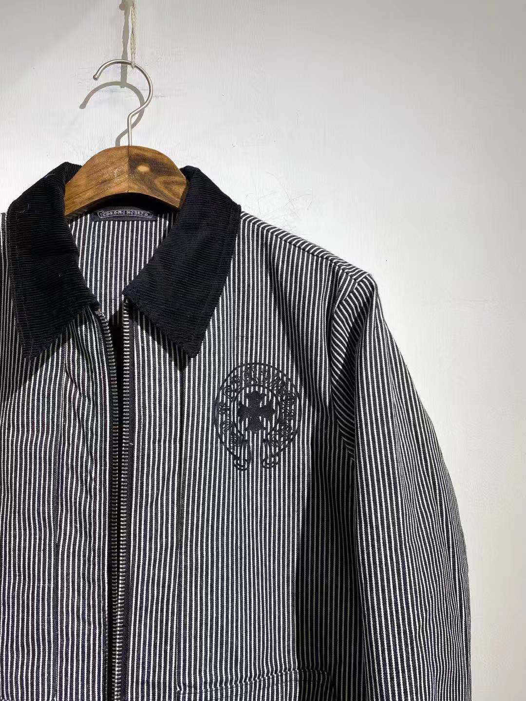 New Cro/sin corduroy collar striped cotton padded jacket for men USVI, Picture color
New Cro/sin corduroy collar striped cotton padded jacket for men USVI, Picture color