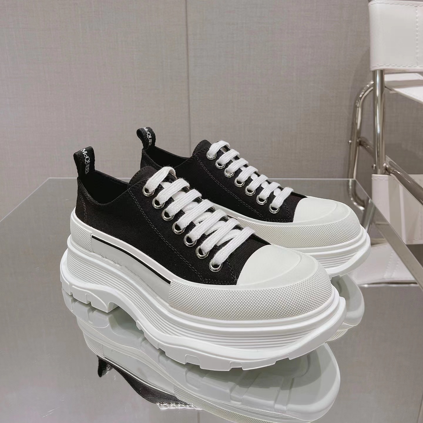 woens shoes Top Quality Oblique Casual Sneakers Designer B23 Shoes heels Flat Platform Genuine Leather Fashion Men Women Espadrilles B22 Canvas Trainers Sneaker
woens shoes Top Quality Oblique Casual Sneakers Designer B23 Shoes heels Flat Platform Genuine Leather Fashion Men Women Espadrilles B22 Canvas Trainers Sneaker