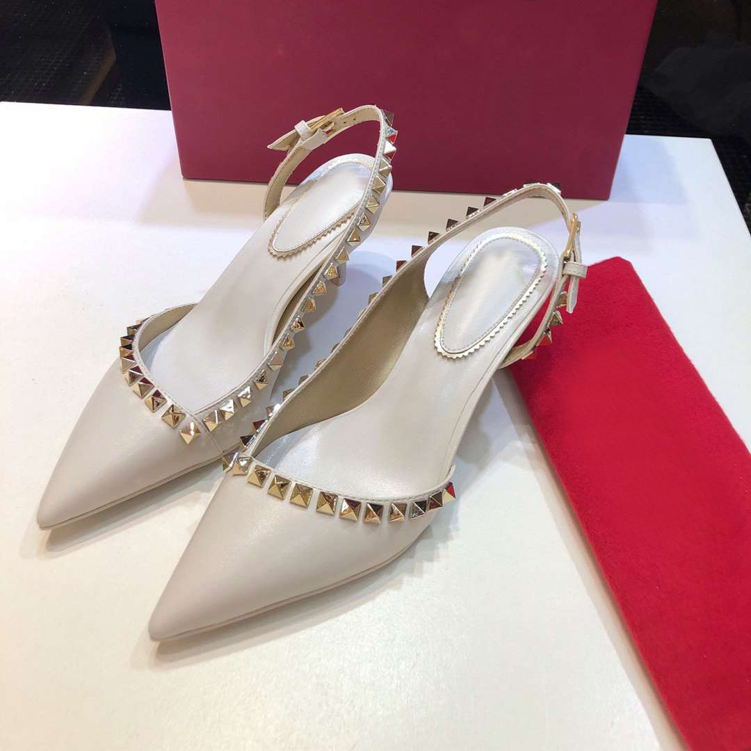 2021 women high heels shoe dress shoes sexy ladies rivet shoes fashion girl catwalk print dress shoe buckle plat women wedding shoes, Black
2021 women high heels shoe dress shoes sexy ladies rivet shoes fashion girl catwalk print dress shoe buckle plat women wedding shoes, Black