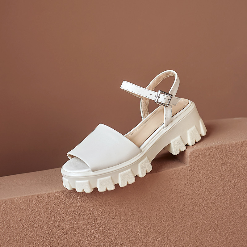 Sandals women's sandals wear genuine leather buckle straps platform in thick heels will see high shoes (5cm-8cm) 9X8H, 1# shoe box
Sandals women's sandals wear genuine leather buckle straps platform in thick heels will see high shoes (5cm-8cm) 9X8H, 1# shoe box