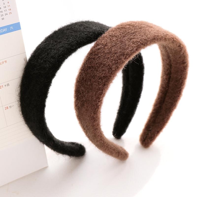 Hair Accessories Women's Autumn And Winter Hairband Woolen Fabric Wide Edge Hairpin Girls Headwear, Made of brown tweed
Hair Accessories Women's Autumn And Winter Hairband Woolen Fabric Wide Edge Hairpin Girls Headwear, Made of brown tweed