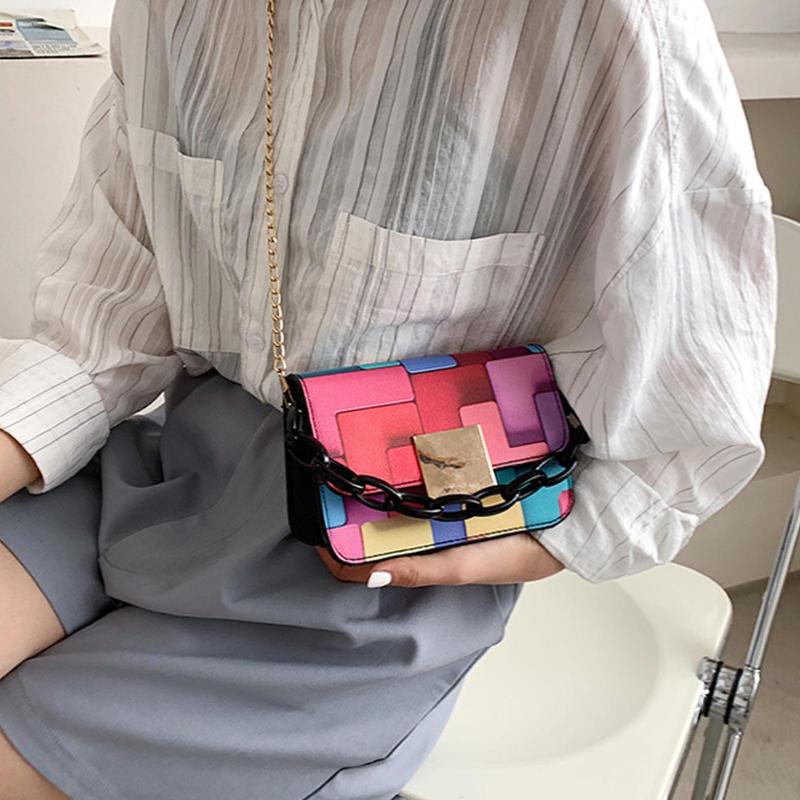 Waist Bags Women Crossbody Retro Color Contrast For 2021 Quality Leather Shoulder Messenger Female Handbag And Purse 
Waist Bags Women Crossbody Retro Color Contrast For 2021 Quality Leather Shoulder Messenger Female Handbag And Purse