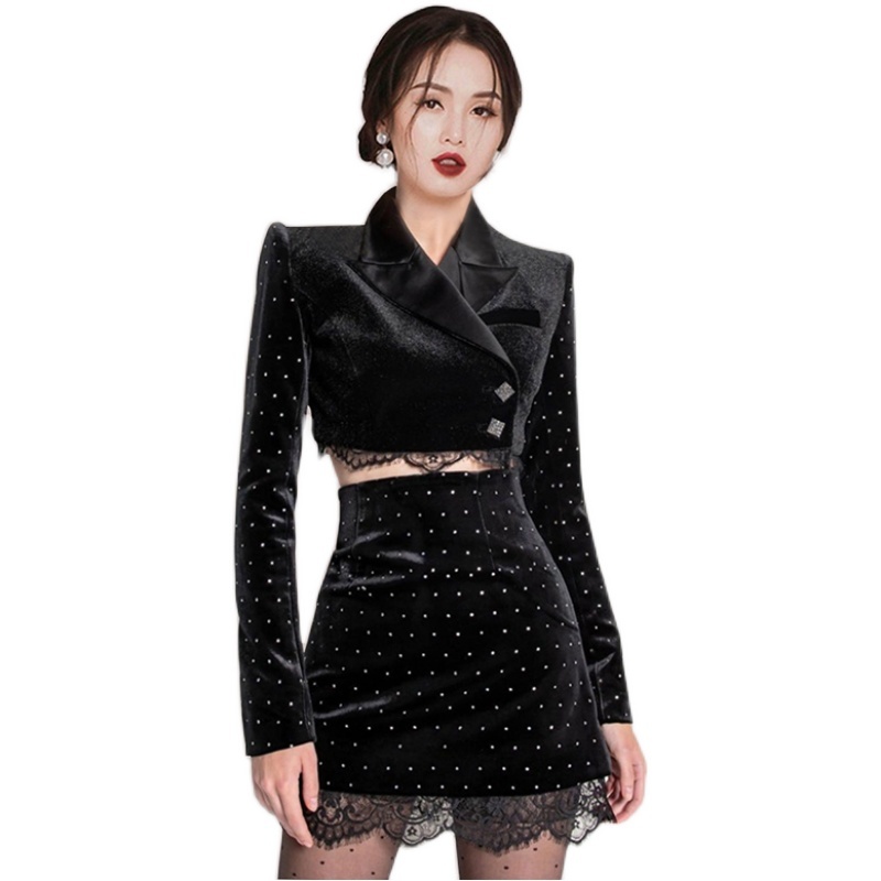 Autumn Celebrity Fashion Women Sets Cropped Short Tops & Mini Bodycon Skirts Polka Dot Velvet 2 Pcs Outfits Street 210506
