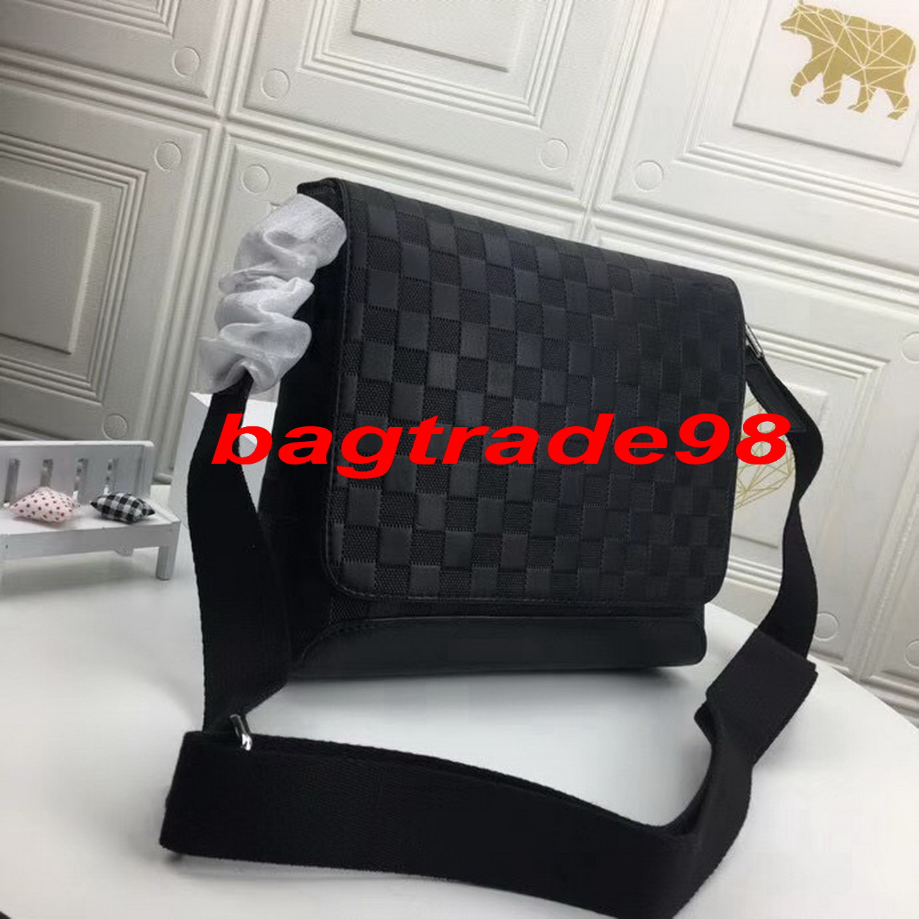 Famos Brand Men infini Genuine Leather Shoulder Bag cx#286 Fashion Messenger Bags Purses Handbags N41034, Color a : don't choose this color
Famos Brand Men infini Genuine Leather Shoulder Bag cx#286 Fashion Messenger Bags Purses Handbags N41034, Color a : don't choose this color