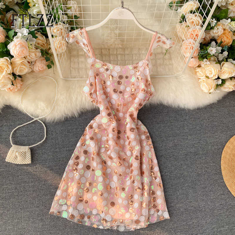 Elegant Women Party Dress Summer Fashion Sexy O Neck Spaghetti Strap Bodycon Ladies Sequin Slim Wrap es 210602
Elegant Women Party Dress Summer Fashion Sexy O Neck Spaghetti Strap Bodycon Ladies Sequin Slim Wrap es 210602