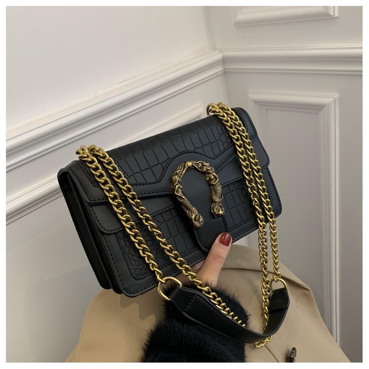 Good Quality women designer Shoulder Crossbody bags leather Cross body chain bag Pure color womens handbag purse 2022, Black
Good Quality women designer Shoulder Crossbody bags leather Cross body chain bag Pure color womens handbag purse 2022, Black