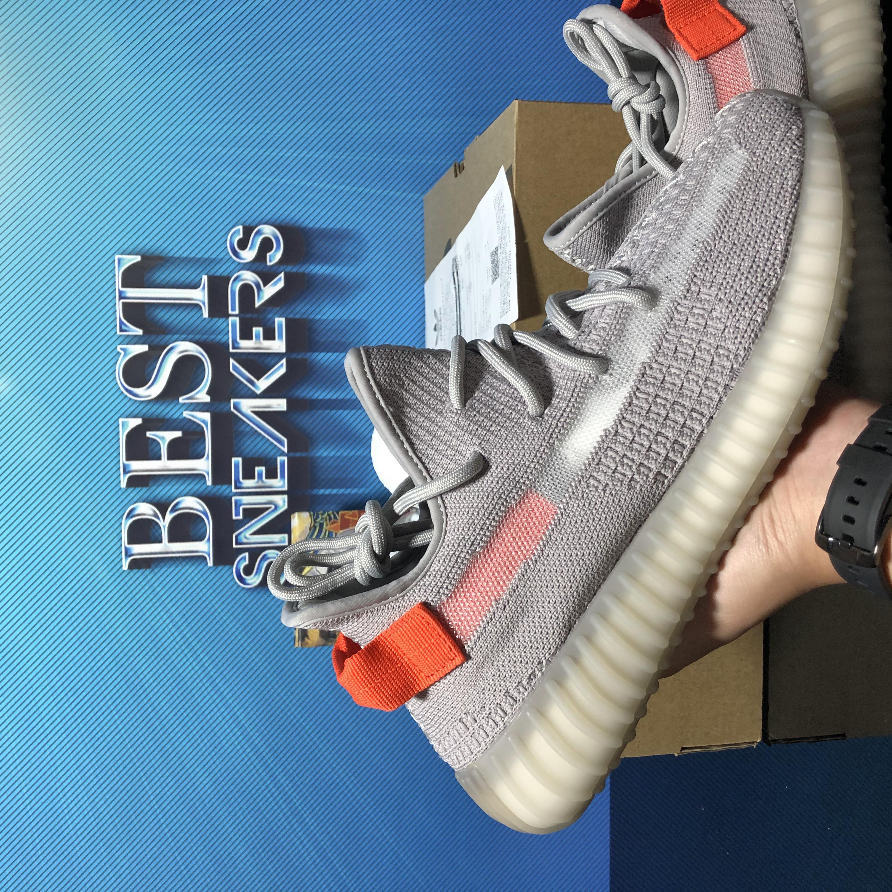 Adidas Yeezy 350 Boost V2 Kanye West Running Shoes Men Woman Mesh Pearl Cinder Tail Light Black 3M Static Reflective Zebra Outdoor Trainers Sneakers With Box, Colour 1