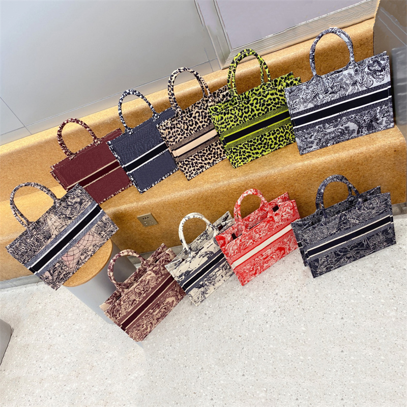 Latest Designer Tote Purse for Women Handbag Fashion Brand Handbags Ladies Casual Purses Bag
Latest Designer Tote Purse for Women Handbag Fashion Brand Handbags Ladies Casual Purses Bag