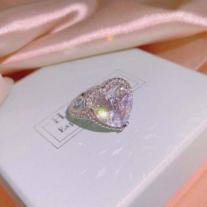 Choucong Brand Wedding Jewelry Set 925 Sterling Silver Luxury Sweet Cute Heart Pendant Pear Cut White Topaz CZ Eternity Diamond Stud Earring Women Bri