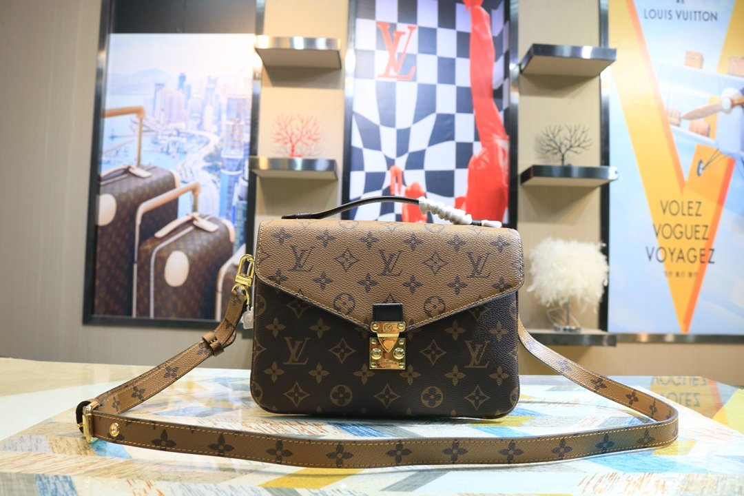 Classic woman bags high quality leather Handbag fashion retro ladies one-shoulder messenger Luxurys Designers handbags bag portable pochette metis wholesale, Box
Classic woman bags high quality leather Handbag fashion retro ladies one-shoulder messenger Luxurys Designers handbags bag portable pochette metis wholesale, Box