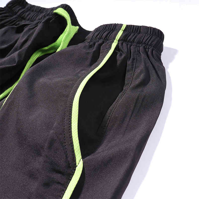 Mens Shorts Summer Casual Bermuda Beach Shorts Men Gyms Sporting Bodybuiding Short Pants Slim Fit Shorts Fitness Clothing 210322