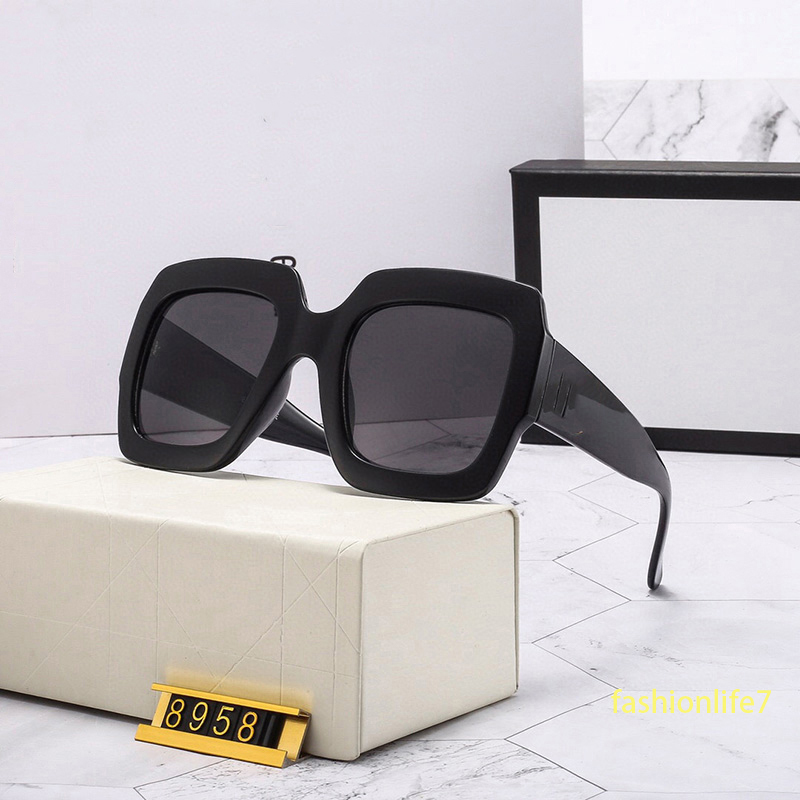 Luxurys Designers sunglasses for women and men Oversize rectangular 8958 fashion driving mirror lenses classic shopkeeper's recommendat, White;black
Luxurys Designers sunglasses for women and men Oversize rectangular 8958 fashion driving mirror lenses classic shopkeeper's recommendat, White;black